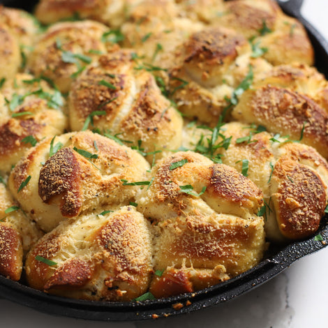 Pretzel Garlic Knots