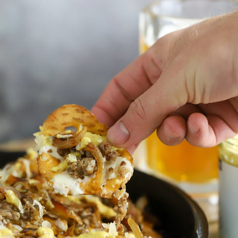 Pretzel Brat-chos